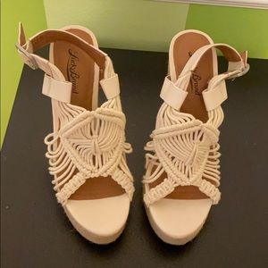 Worn once, Lucky Brand boho wedge size 7
